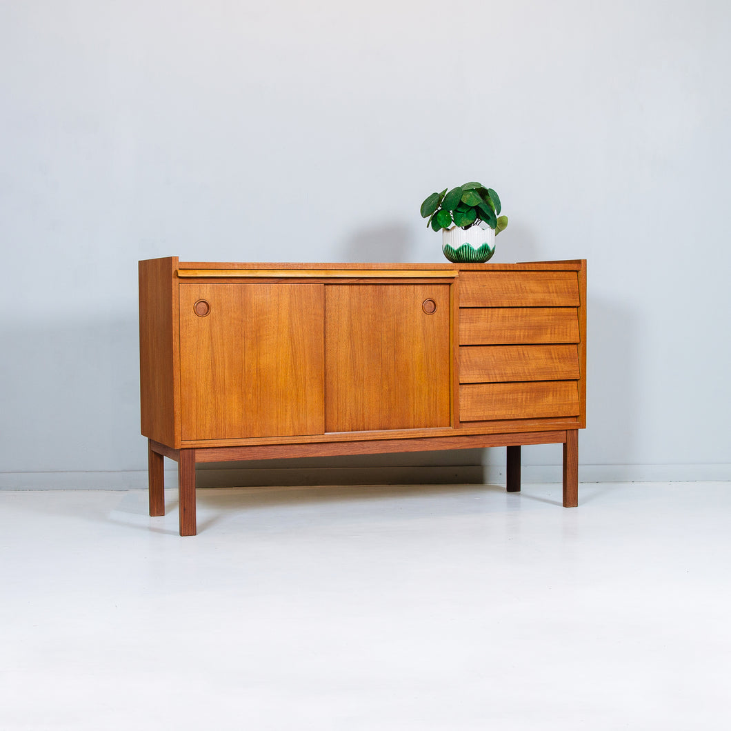 SIDEBOARD I TEAK