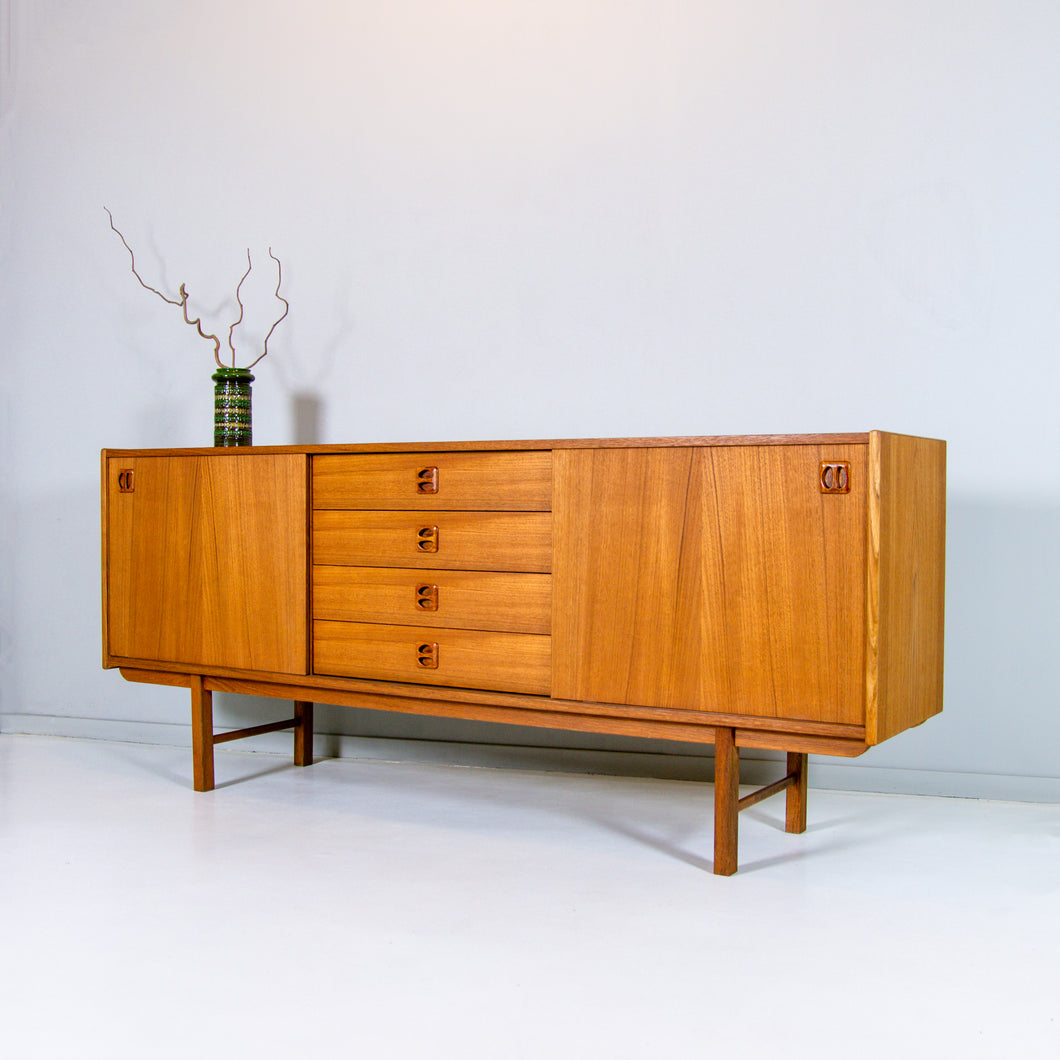 SIDEBOARD I TEAK, 