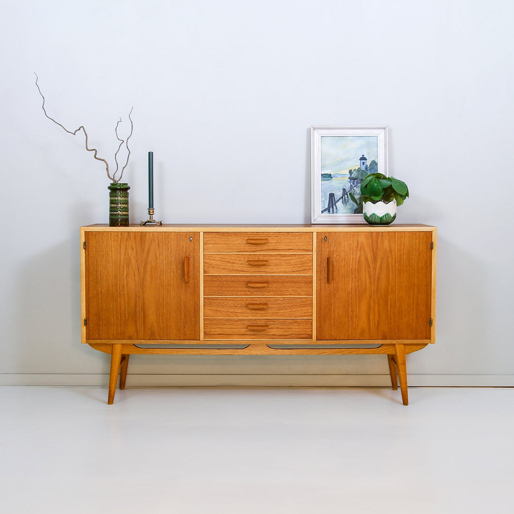 SIDEBOARD I TEAK OCH EK