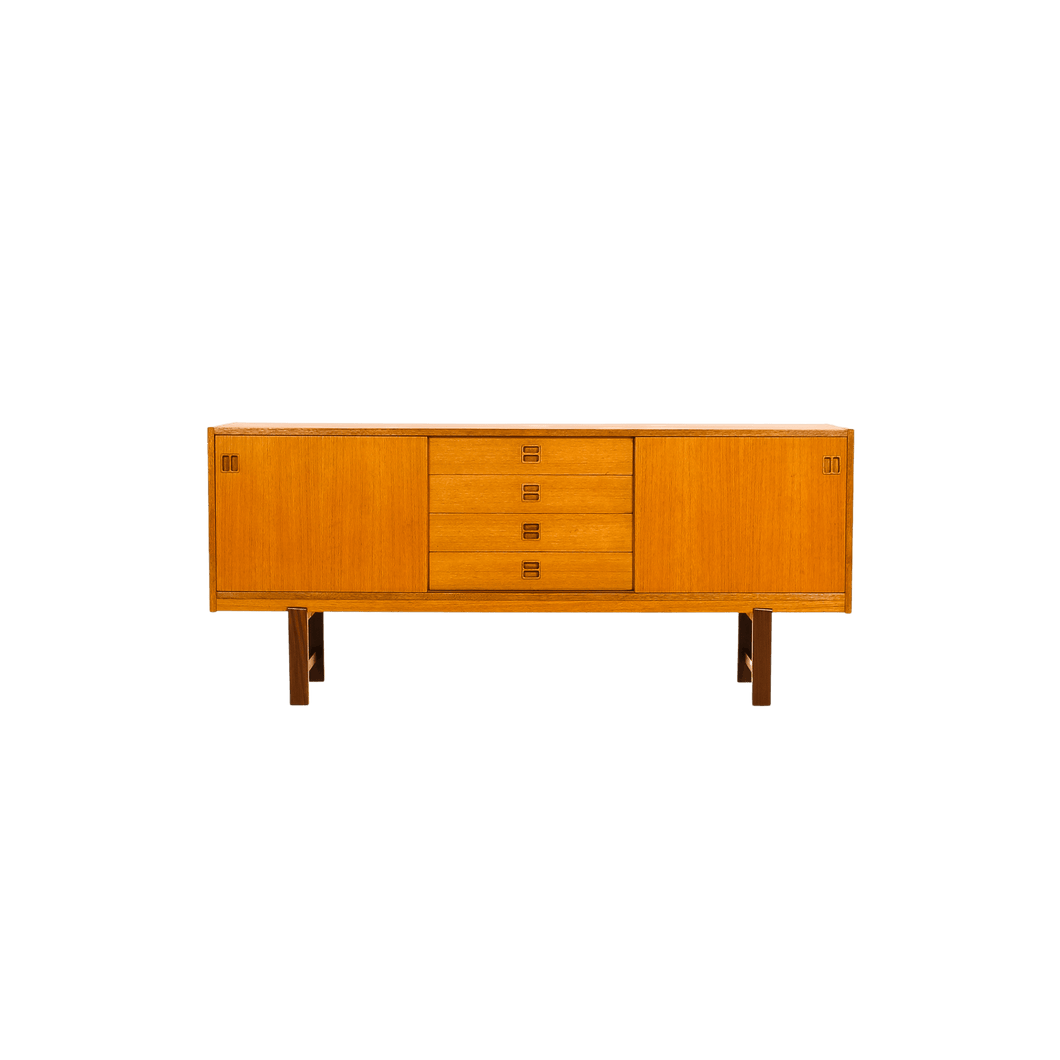 SIDEBOARD, 