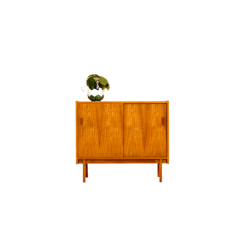 SKÅP I TEAK