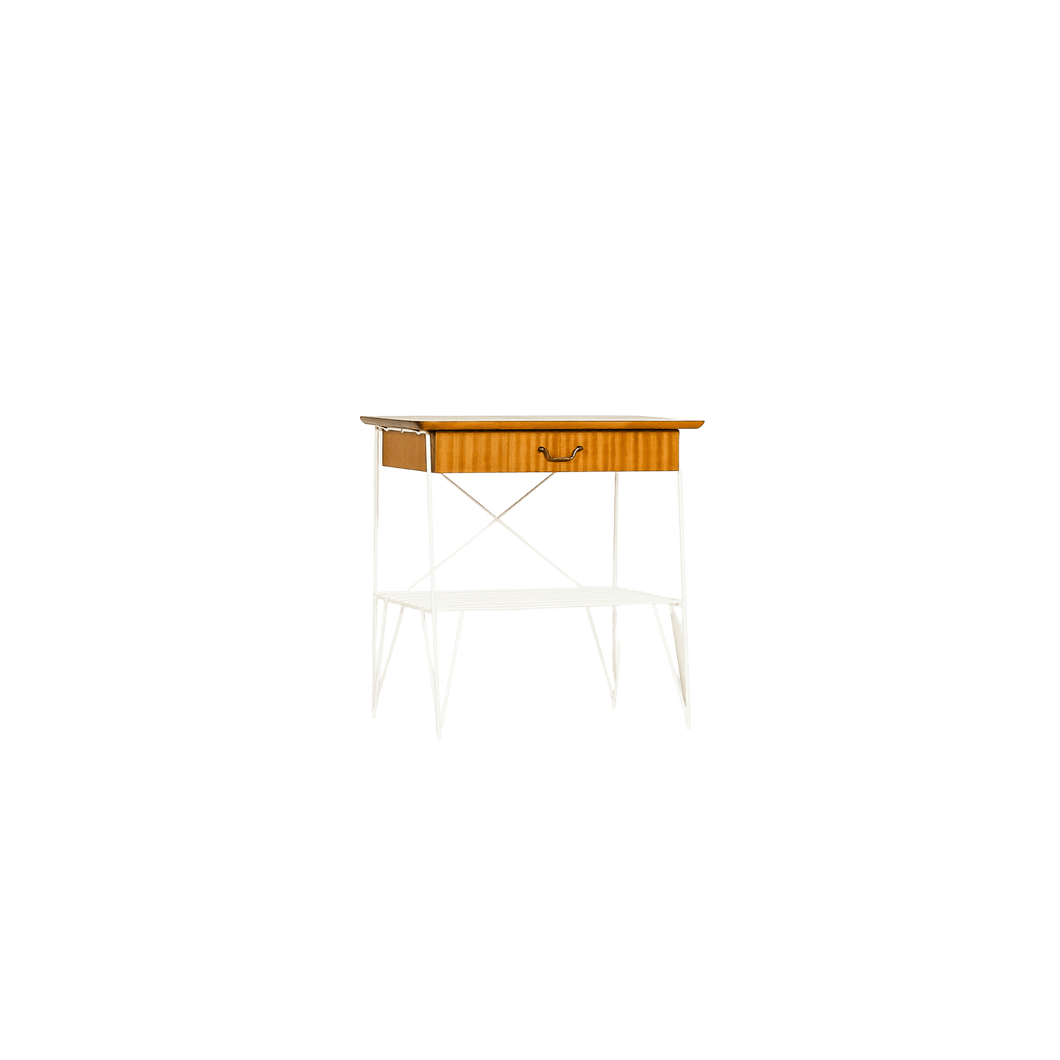 SÄNGBORD/SIDOBORD I STRINGMODELL